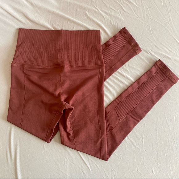 Avocado Rosewood Fire Leggings - Picture 2 of 9